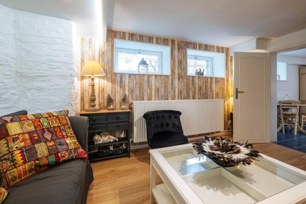 Gite De Charme Au Milieu Du Monde Namur Ngoại thất bức ảnh